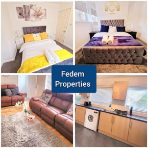 Cosy Entire 3 bed house with free parking